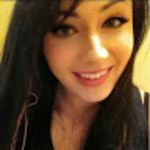 Meet your Posher, Arielle